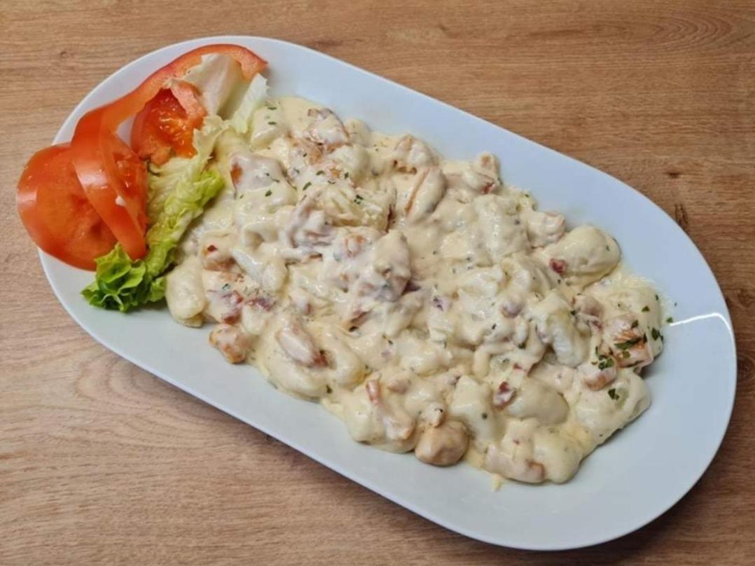 Restoran I Sobe Savic Bed & Breakfast Krnjak Екстериор снимка